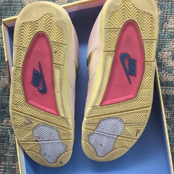 Jordan Pink and Blue Sneakers - Picture 6 of 9